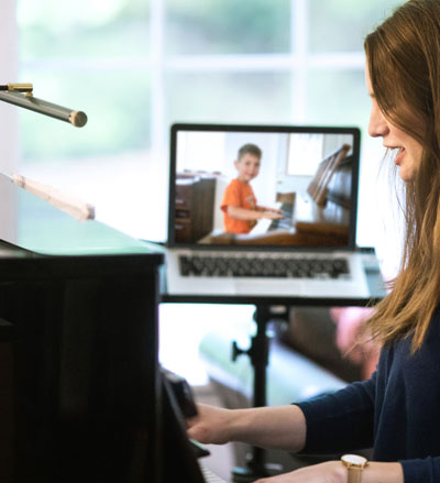 piano teacher live streaming lesson with student